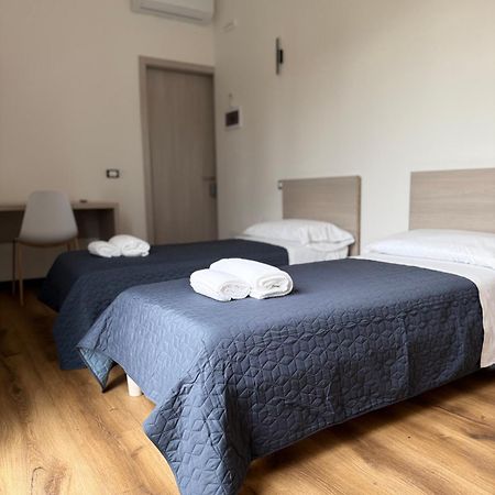 Infinity House - Eleganza Moderna Tra Treviso E Venezia Hotel Casier Bagian luar foto